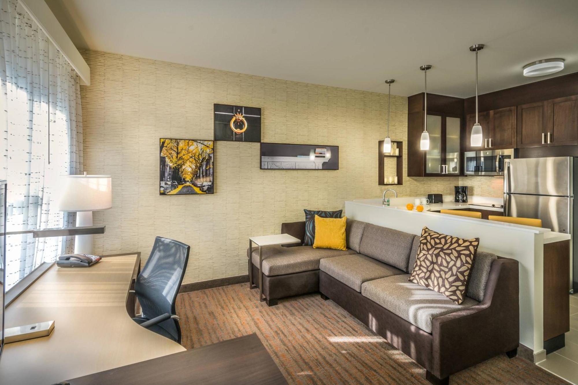 By Marriott Savannah Airport