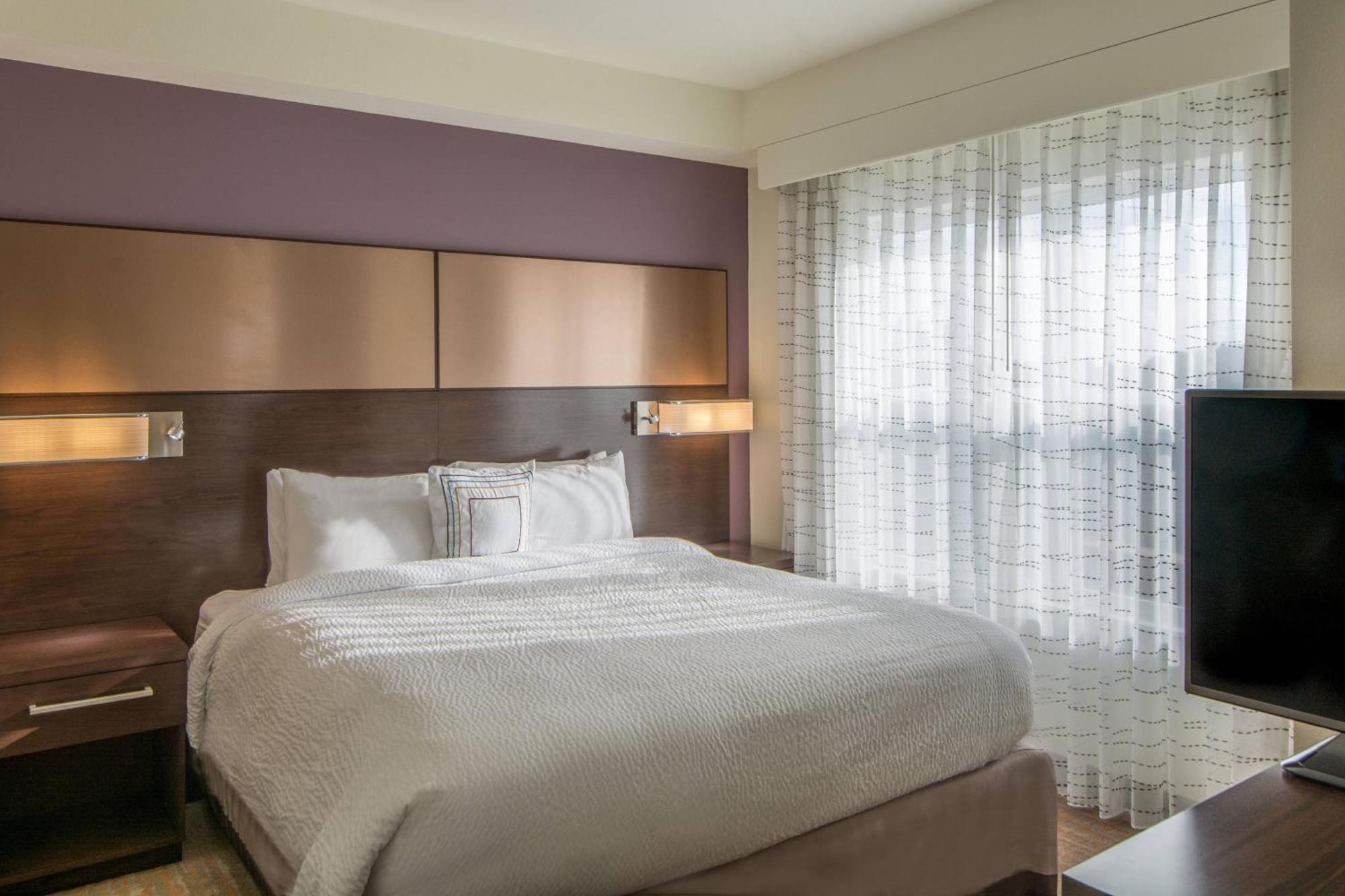 Hotel By Marriott Savannah Airport Pooler