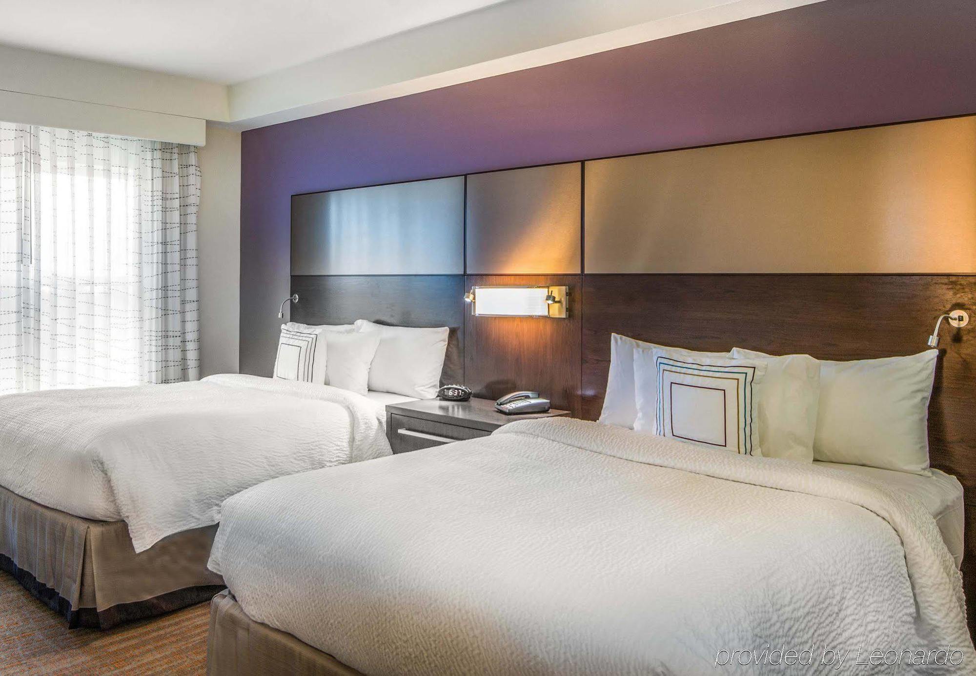 By Marriott Savannah Airport Hotel